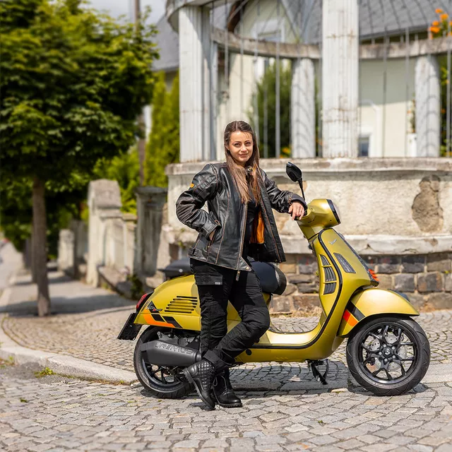 Дамски мото боти W-TEC Leocia - Черен