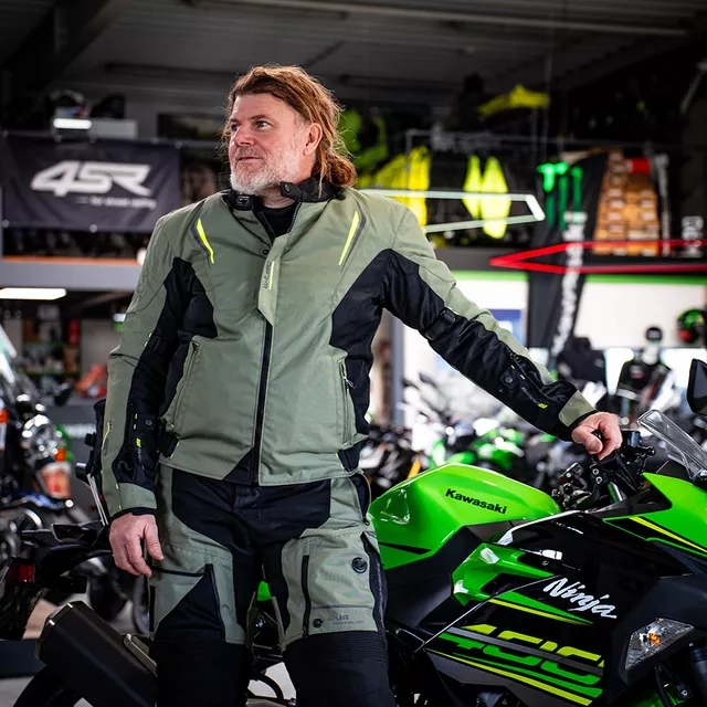 Мото яке за туринг W-TEC Karmal Touring