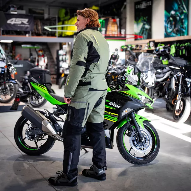 Мото яке за туринг W-TEC Karmal Touring