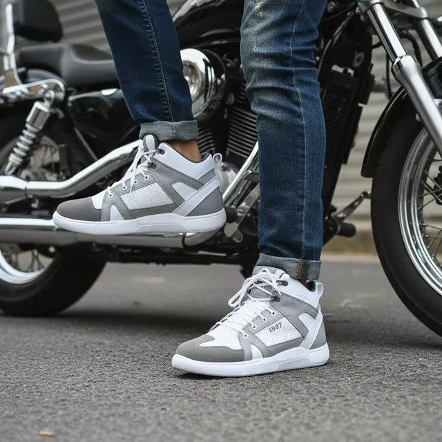 Мото боти W-TEC Arimes - бял сив